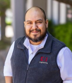 Will Avila headshot